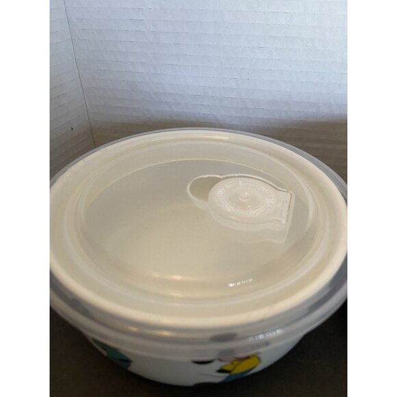 set of 2 Mickey Mouse Disney covered air tight vented soup salad serving bowls - Picture 4 of 7